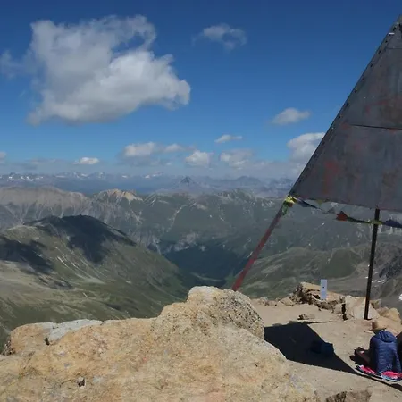 Chesa Sonnenuhr Lejlighed