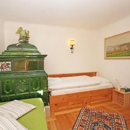 Apartamento Chesa Sonnenuhr *