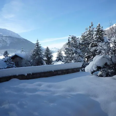 Chesa Sonnenuhr Madulain