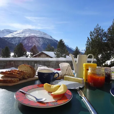 Chesa Sonnenuhr Lejlighed