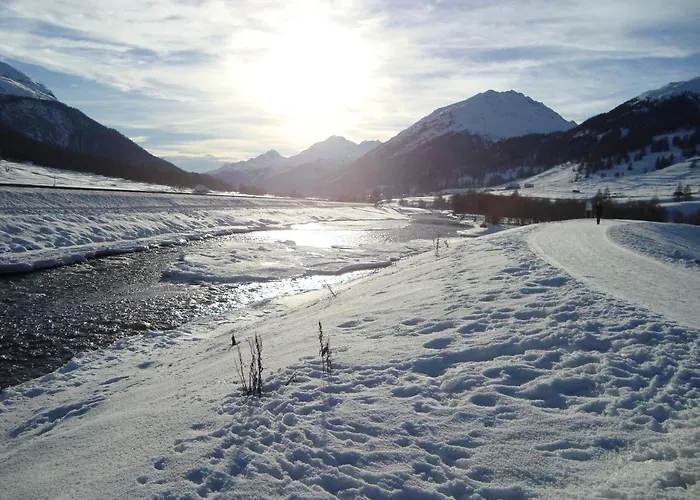 Chesa Sonnenuhr Apartment