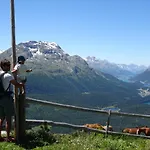 Chesa Sonnenuhr شقة Madulain
