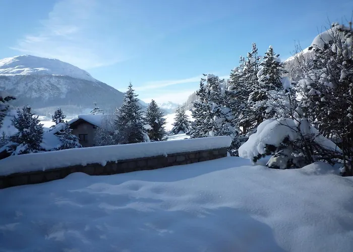 Chesa Sonnenuhr Madulain