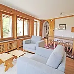 Chesa Sonnenuhr Lägenhet