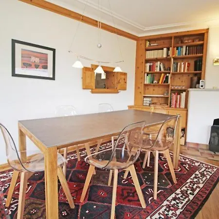 Chesa Sonnenuhr Apartment