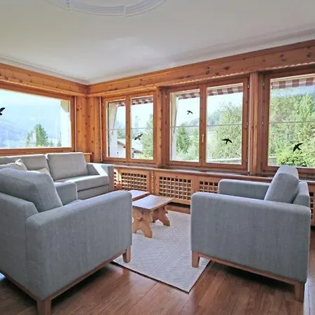 Chesa Sonnenuhr Apartment *